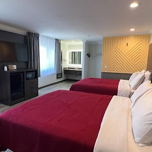 Deluxe Queen Room Two Queen Beds